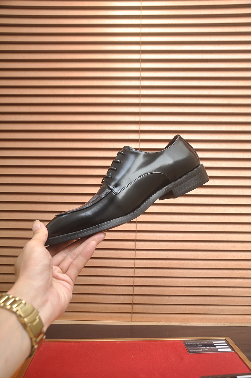 Louis Vuitton Checkerboard Lace-Up Dress Shoes
